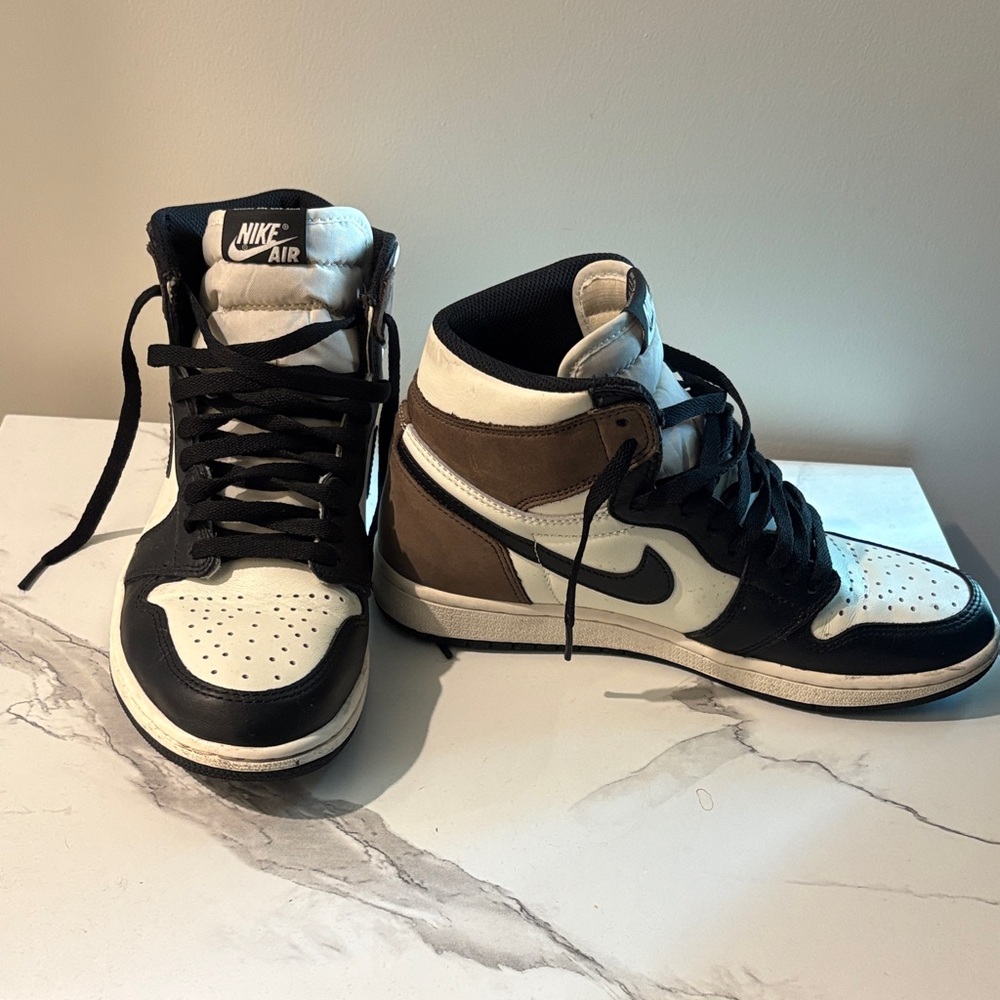 Jordan 1 retro high OG dark mocha